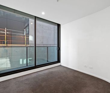 2 Bed, 2 Bath Apartment with City Views & Parking! - Photo 1