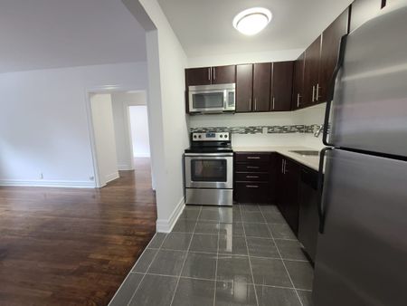 16 St. Joseph - Photo 3