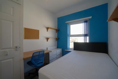 11 College Road - Photo 4