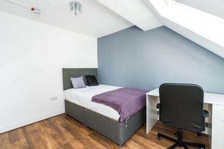 6 Bed Maisonette, Greyhound Road, W6 - Photo 5