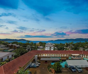 Luxury Coastal Living with Panoramic Bay Views - Photo 3