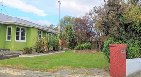 MASTERTON - 3 BEDROOMS - Photo 5