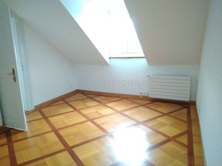MAGNIFIQUE APPARTEMENT DE 3½ PIECES DANS UN IMMEUBLE PATRICIEN - Photo 3