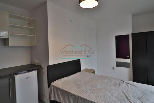 1 bedroom in a house share to rent - Photo 1