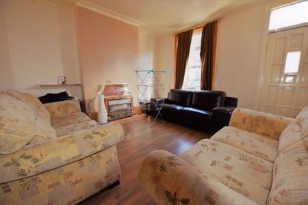 3 bedroom House in Thornville Street, Leeds - Photo 3