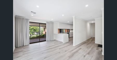 Fabulous Family Abode - Photo 4