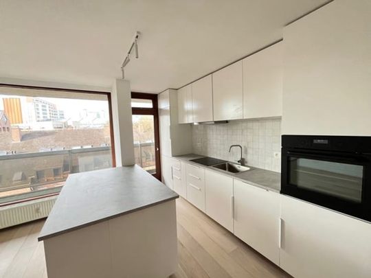 Appartement te huur - Photo 1