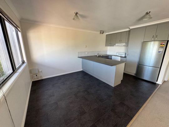 4/5 Northsun Place, Midway Point, TAS 7171 - Photo 1