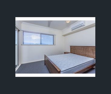 Stunning Furnished Townhouse - Photo 3