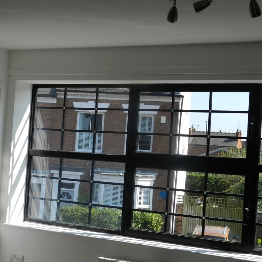 2 Bed Flat, Craven Street, CV5 - Photo 1