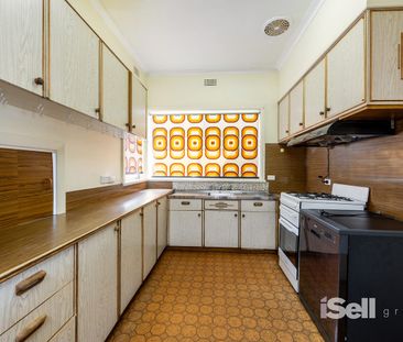 SPACIOUS HOME IN PRIME EDITHVALE LOCATION - Photo 5