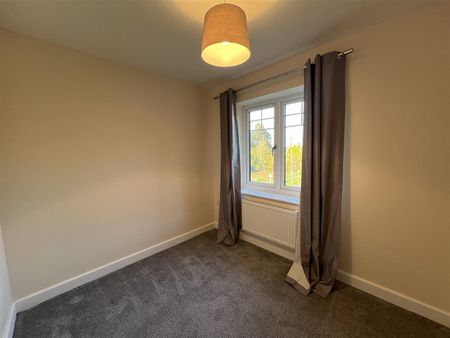 To Let 3 Bed House - Detached Lime Kiln Court, Gwernymynydd Per Calendar Month £1,200 pcm - Photo 3