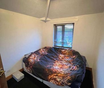 Beech Avenue, Kearsley, BL4 - Photo 4