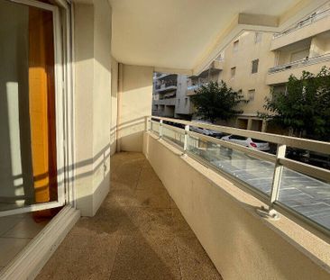 Location appartement 2 pièces 47.71 m² à La Seyne-sur-Mer (83500) - Photo 3