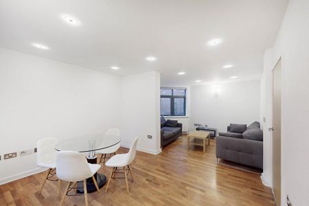 3 bedroom flat to rent - Photo 2