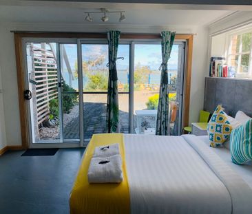 Waterfront, Fully furnished 1 Bedroom unit- Utilities included - Photo 3