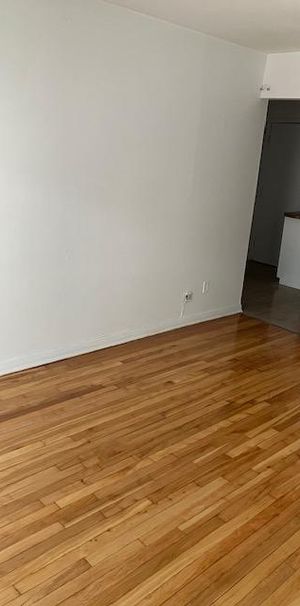 Alouer 4 1/2 Saint Leonard - Photo 1