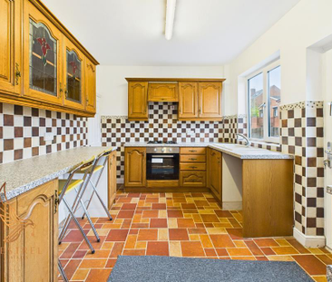 2 bedroom terraced house to rent - Photo 4 | Rentumo