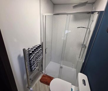 Studio to rent - Photo 6