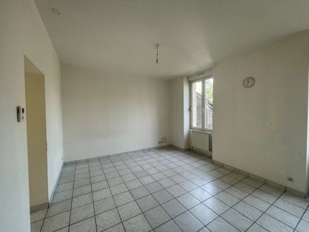 Location Appartement 2 pièces 35 m2 à Saint-Étienne - Photo 2