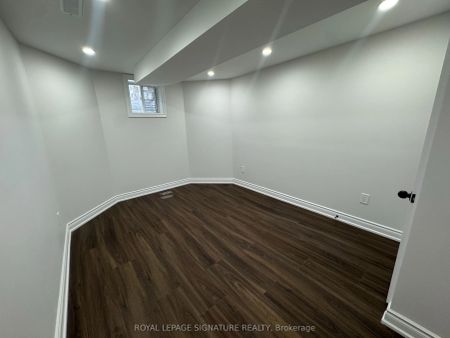 1215 Wadebridge Crescent N #Bsmnt - Photo 2