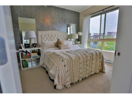 3 Bedroom Luxury Condo With Fireplace, Spa Amenities & Two Balconies - Photo 3