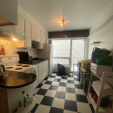 Grand 3 1/2 au cœur du Plateau - Photo 3