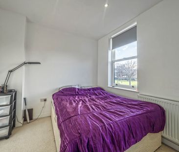 2 Bed Maisonette, Kinnaird House, SE17 - Photo 3