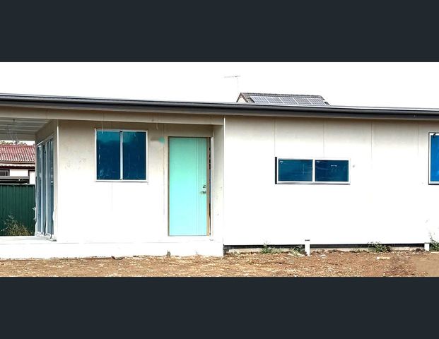 Available 14/11/2025 - Photo 1