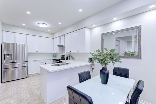 For Lease - 234 Valleyway Drive Unit# Main & 2nd, Brampton, Ontario - Photo 1