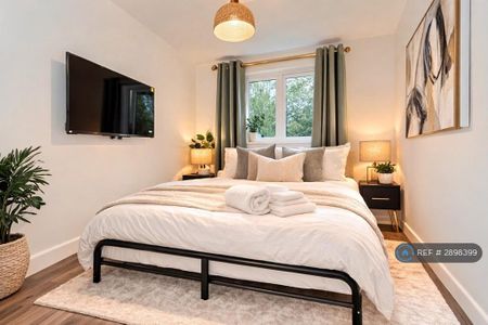 1 bedroom flat to rent - Photo 2