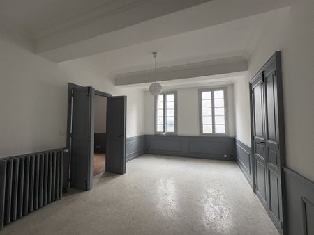 Location Appartement 3 pièces 78m² CASTELNAUDARY 11400 - Photo 2