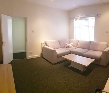 Brand New En-Suite Rooms Near Russell's Hall Hospital - Photo 6