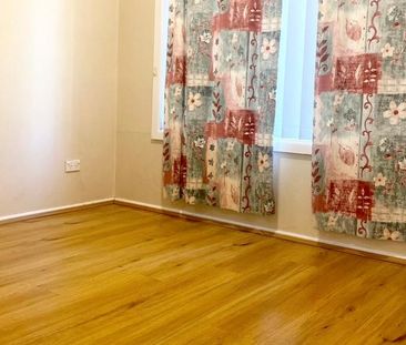 Modern Brick Family Home - Photo 4