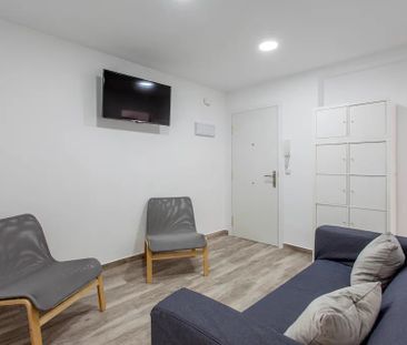 Calle Explorador Andrés, Valencia, Valencian Community 46022 - Photo 6