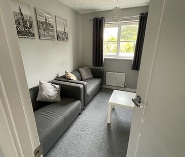 Delightful fully furnished 5 bedroom student house 1 x double ensuite bedroom - Photo 6