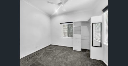 Location and Lifestyle. - Photo 3