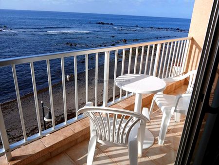 **To rent in Las Galletas, 2 bedroom apartment - Photo 5