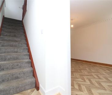 2 bedroom semi-detached house to rent - Photo 5