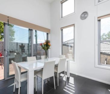 Vibrant Inner South Living - Photo 3