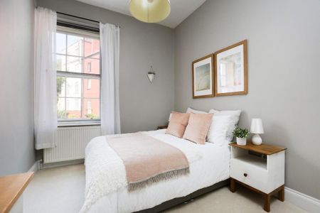 3 bedroom flat to rent - Photo 5