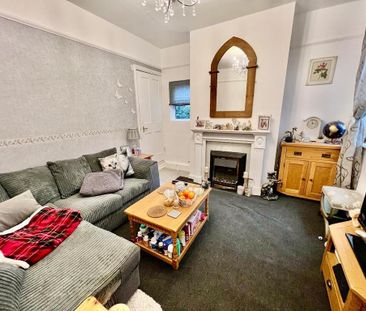 3 bedroom end of terrace house to rent - Photo 2