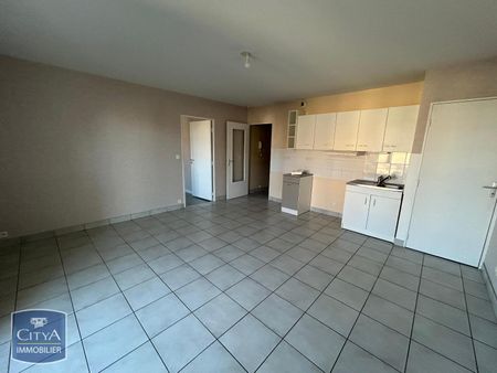 Location Appartement 2 pièces 40m² GERZAT 63360 - Photo 2