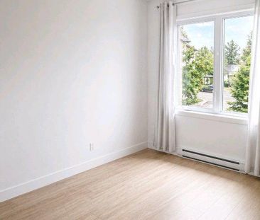 🔥 Cession de bail – Grand 5 1/2 moderne à Val-Bélair – Disponible m... - Photo 1