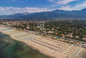 Villa in Affitto a Forte dei Marmi – Zona: Centro