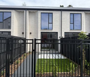 Unit 4, 86 Holly Road, St. Albans, Christchurch - Photo 1