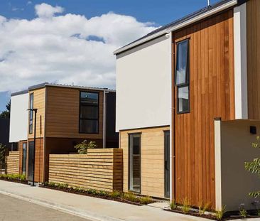 Townhouse in Prime Papatoetoe Location - Photo 3