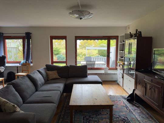 Vattentornsgatan, Angered - Foto 1