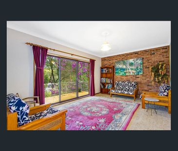 Spacious Family Home with Versatile Living - Photo 2