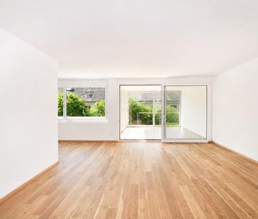 Geräumige 4.5-Zimmer-Wohnung mit Wintergarten in Bottmingen - Photo 1